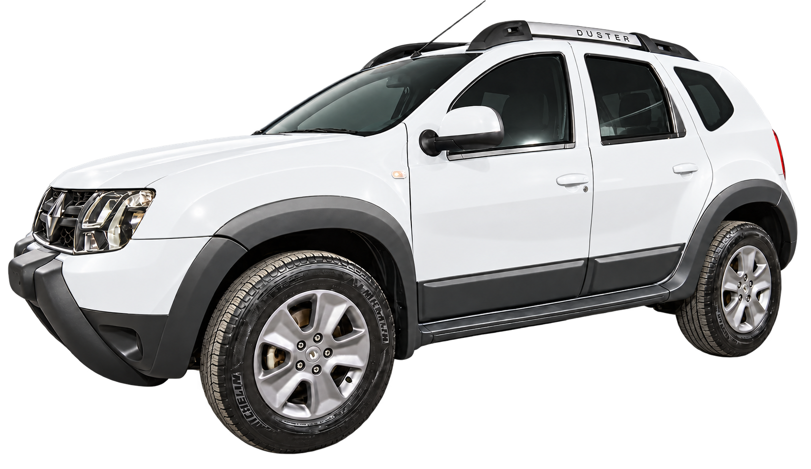 Renault Duster blanca antes del branding